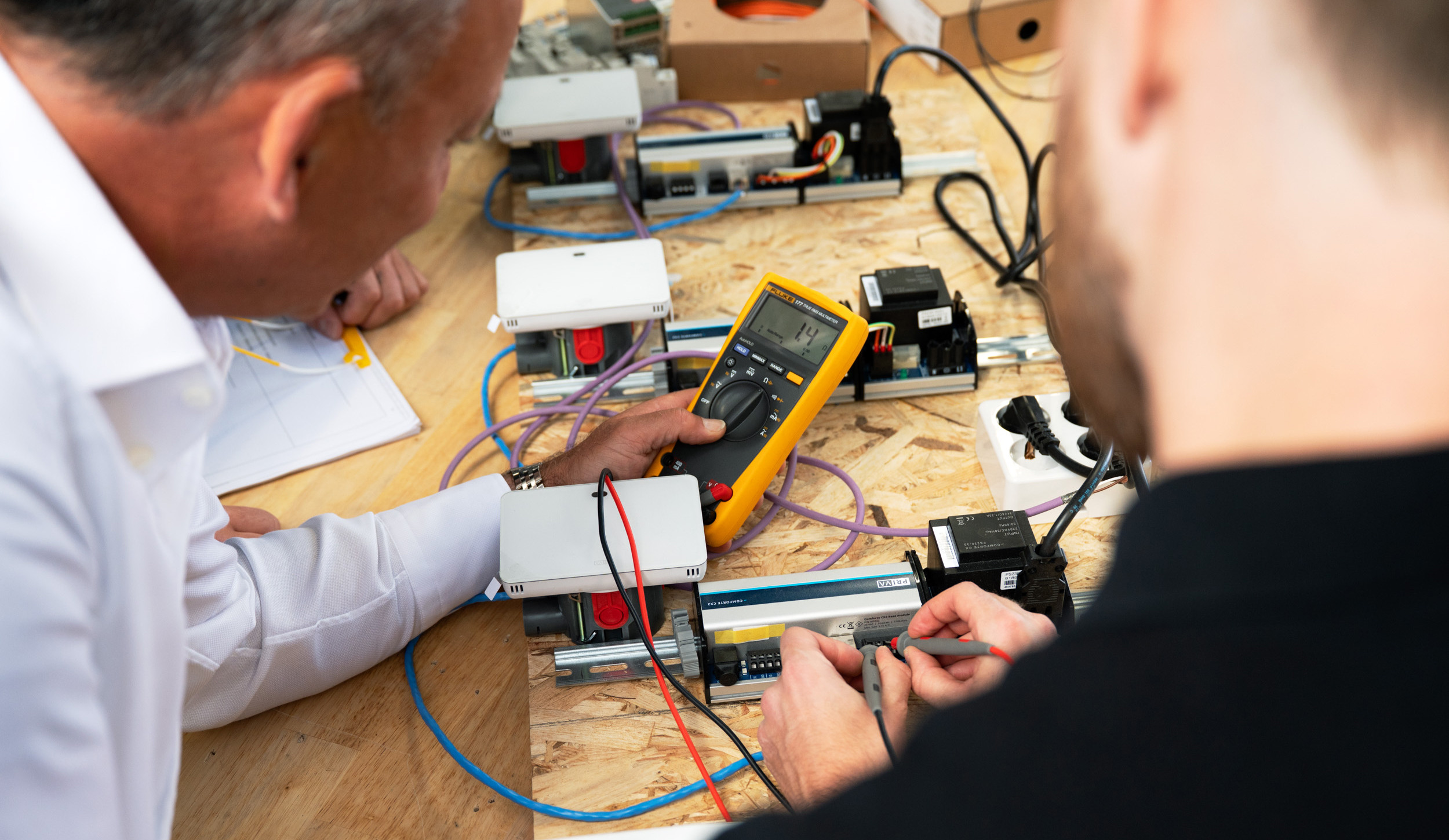 stroomlijn Priva hardware software tester